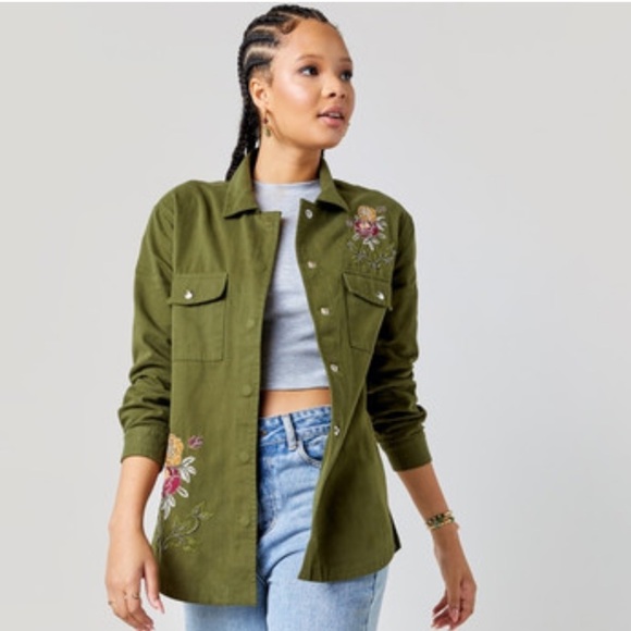 Francesca’s Collections Green Utility Jacket with Floral Embellishment - Picture 8 of 8